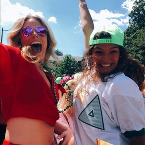 Meet your Posher, Ally